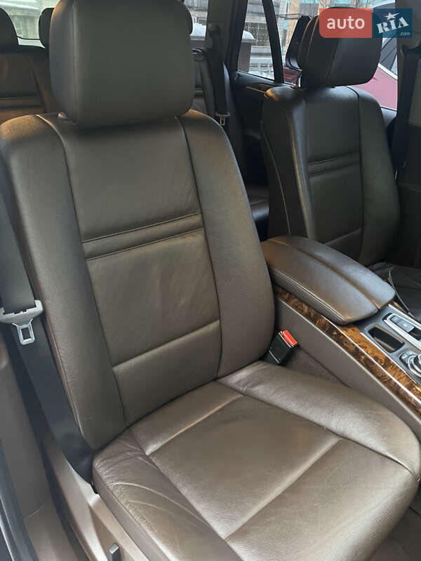 Внедорожник / Кроссовер BMW X5 2012 в Киеве