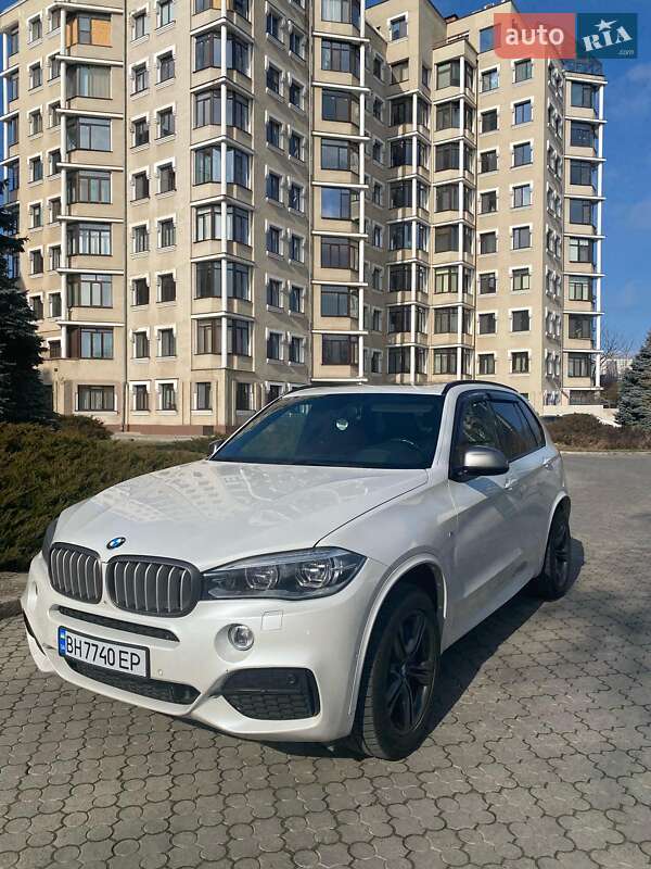 Внедорожник / Кроссовер BMW X5 2014 в 
