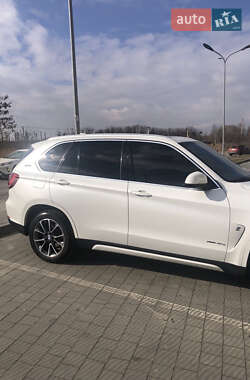 Позашляховик / Кросовер BMW X5 2017 в Львові