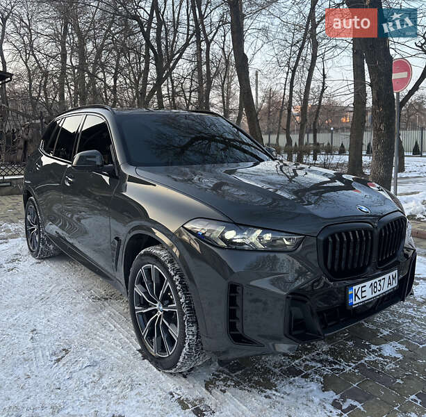 Внедорожник / Кроссовер BMW X5 2023 в 
