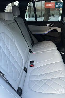 Внедорожник / Кроссовер BMW X5 2023 в 