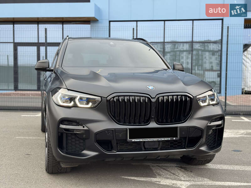 Внедорожник / Кроссовер BMW X5 2022 в Киеве