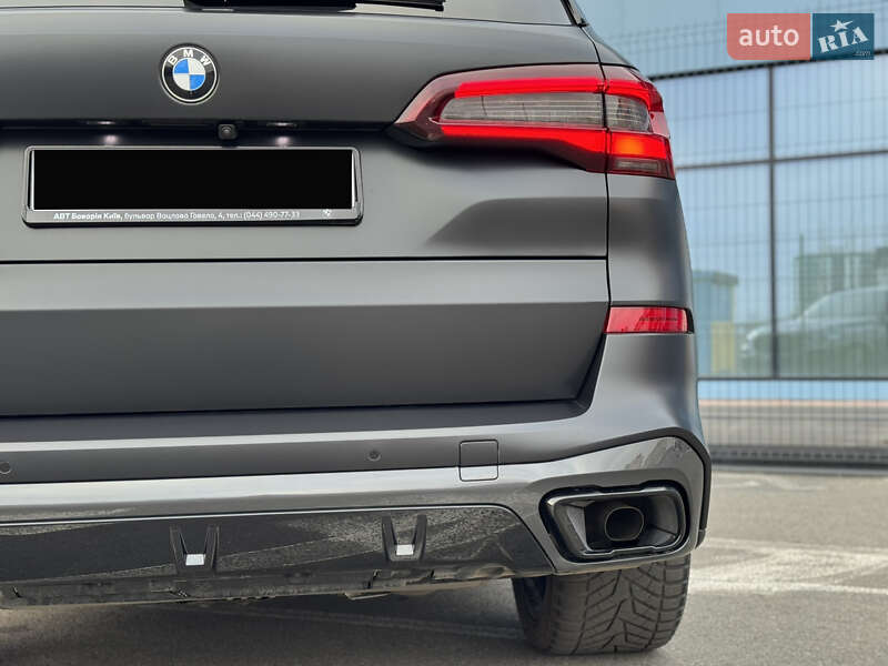 Внедорожник / Кроссовер BMW X5 2022 в Киеве
