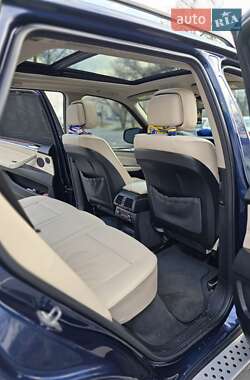 Внедорожник / Кроссовер BMW X5 2011 в 
