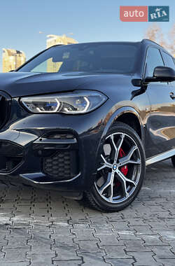 Внедорожник / Кроссовер BMW X5 2022 в Киеве