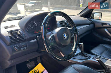 Внедорожник / Кроссовер BMW X5 2004 в 