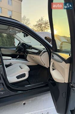 Внедорожник / Кроссовер BMW X5 2016 в 