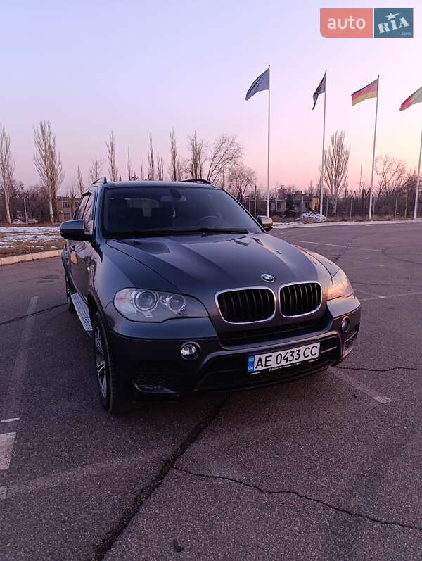 Внедорожник / Кроссовер BMW X5 2012 в 