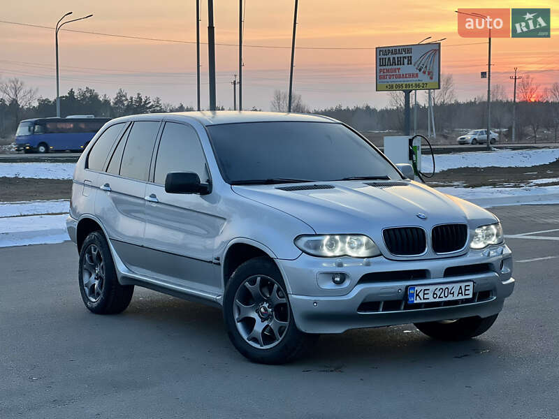 Внедорожник / Кроссовер BMW X5 2004 в 