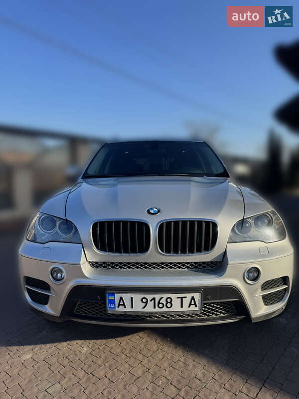 Внедорожник / Кроссовер BMW X5 2011 в 