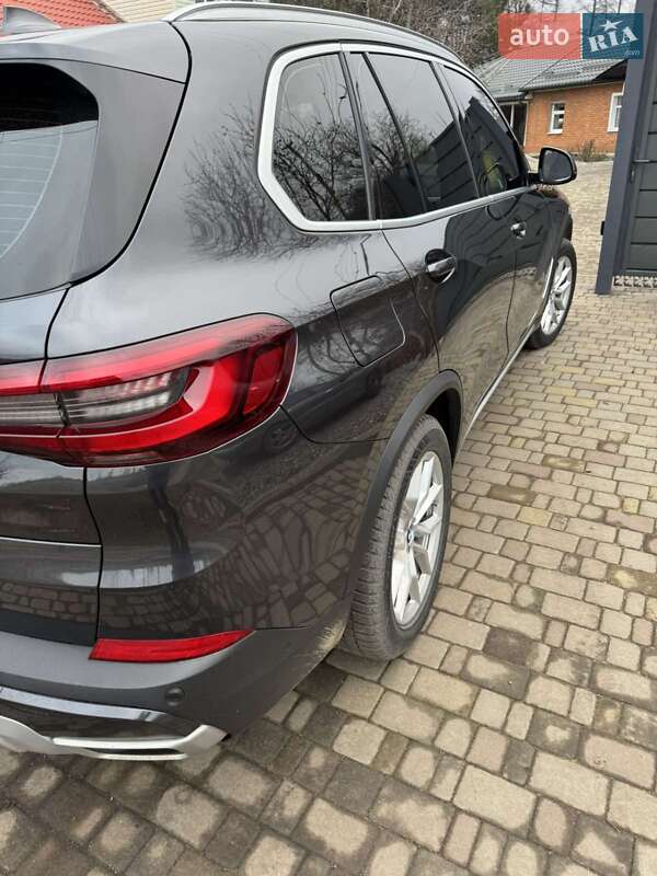 Позашляховик / Кросовер BMW X5 2021 в Знам'янці