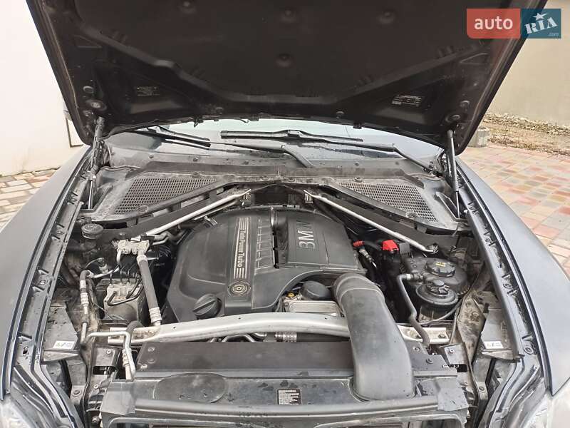Внедорожник / Кроссовер BMW X5 2011 в Трускавце