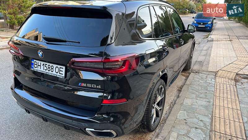 Позашляховик / Кросовер BMW X5 2020 в 
