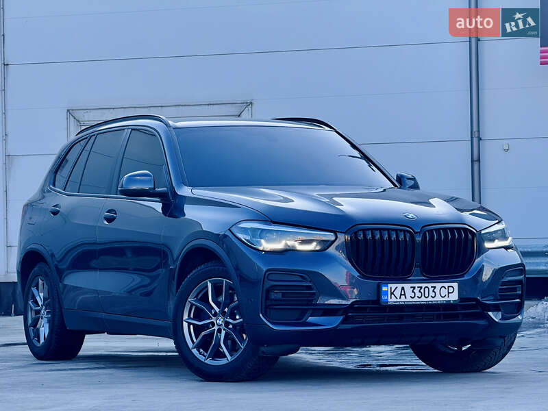 Внедорожник / Кроссовер BMW X5 2022 в Киеве