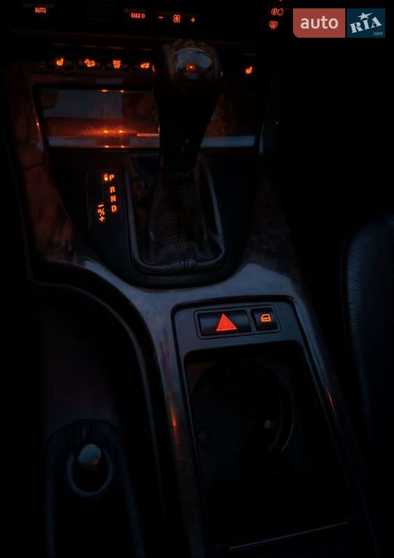 Позашляховик / Кросовер BMW X5 2006 в 