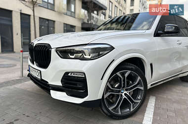 Внедорожник / Кроссовер BMW X5 2018 в 
