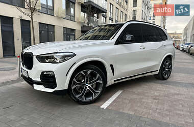 Внедорожник / Кроссовер BMW X5 2018 в 
