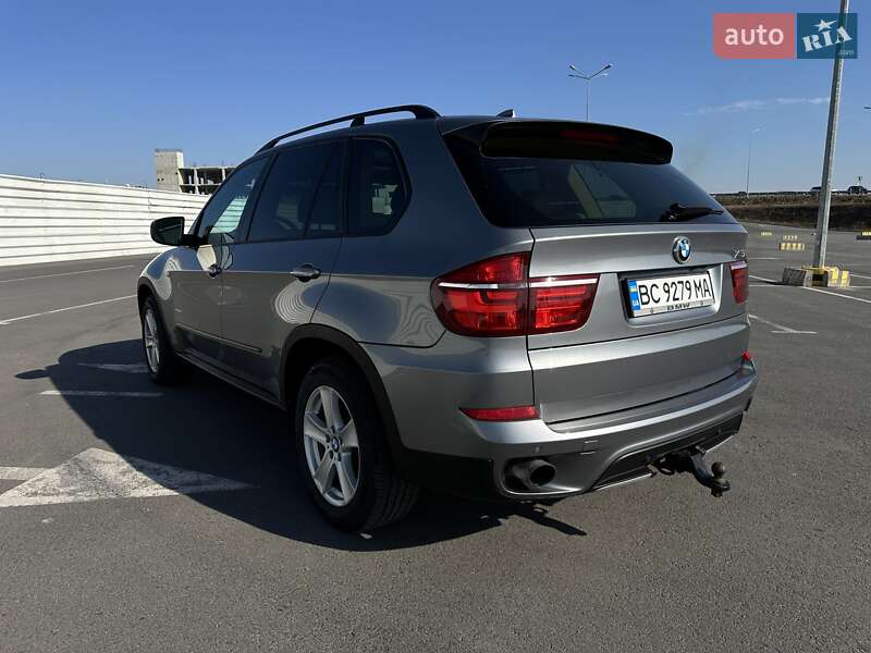 Позашляховик / Кросовер BMW X5 2010 в Львові