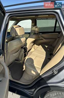 Внедорожник / Кроссовер BMW X5 2010 в 
