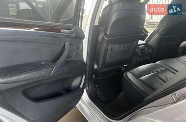 Позашляховик / Кросовер BMW X5 2010 в 