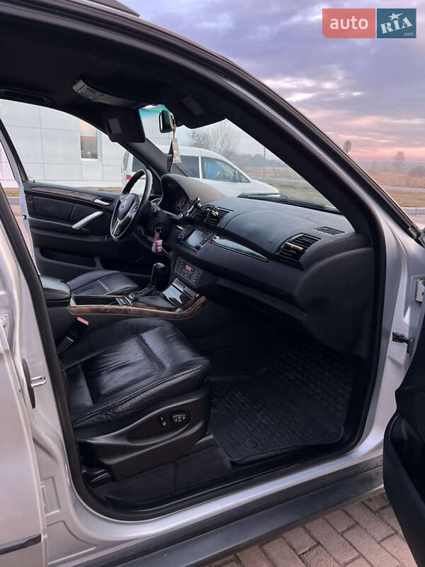 Позашляховик / Кросовер BMW X5 2002 в Володимирі