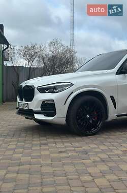 Внедорожник / Кроссовер BMW X5 2020 в 