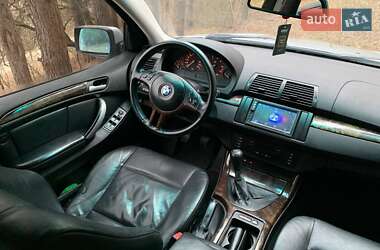 Внедорожник / Кроссовер BMW X5 2000 в 