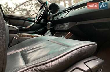 Внедорожник / Кроссовер BMW X5 2000 в 