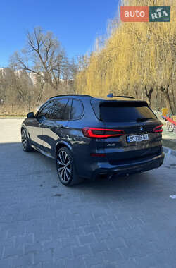 Внедорожник / Кроссовер BMW X5 2019 в 