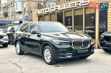 Внедорожник / Кроссовер BMW X5 2022 в Киеве