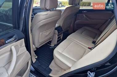 Позашляховик / Кросовер BMW X5 2012 в 