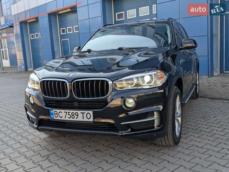 Позашляховик / Кросовер BMW X5 2015 в Косові