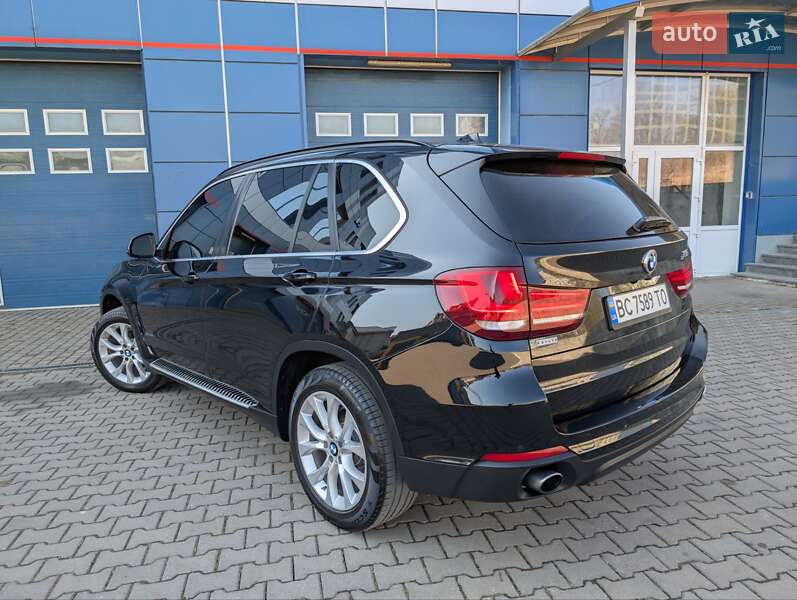 Позашляховик / Кросовер BMW X5 2015 в Косові