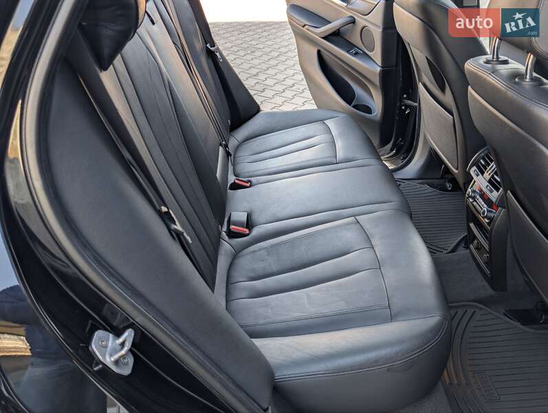 Позашляховик / Кросовер BMW X5 2015 в Косові