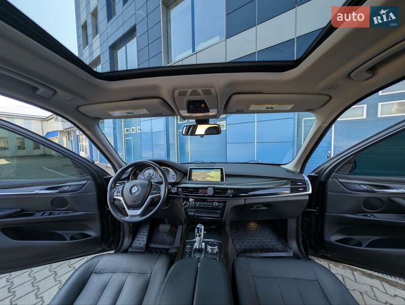 Позашляховик / Кросовер BMW X5 2015 в Косові