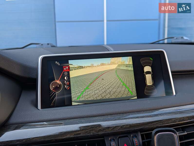 Позашляховик / Кросовер BMW X5 2015 в Косові