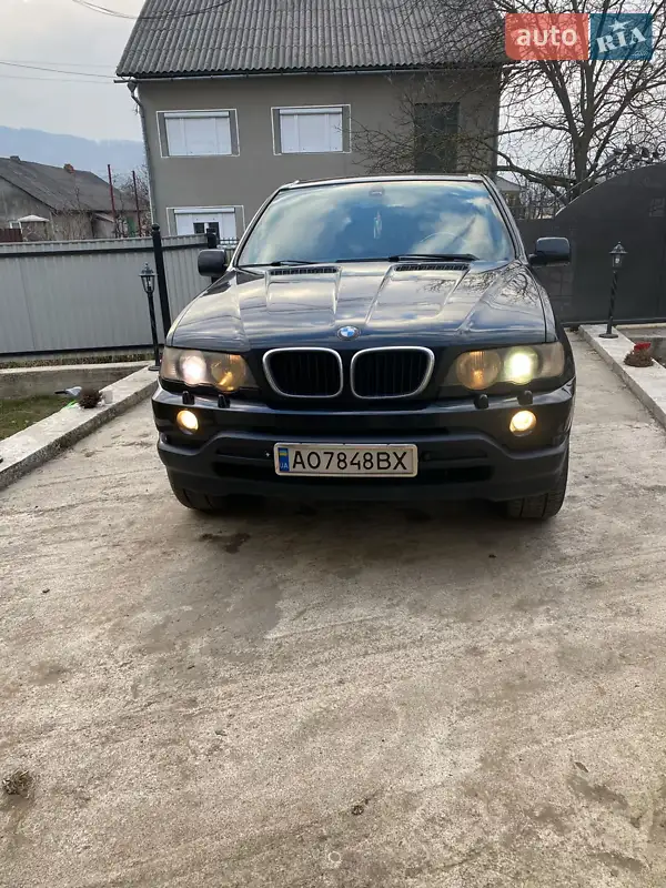 Внедорожник / Кроссовер BMW X5 2003 в 