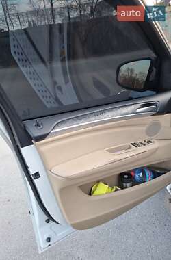 Внедорожник / Кроссовер BMW X5 2011 в 