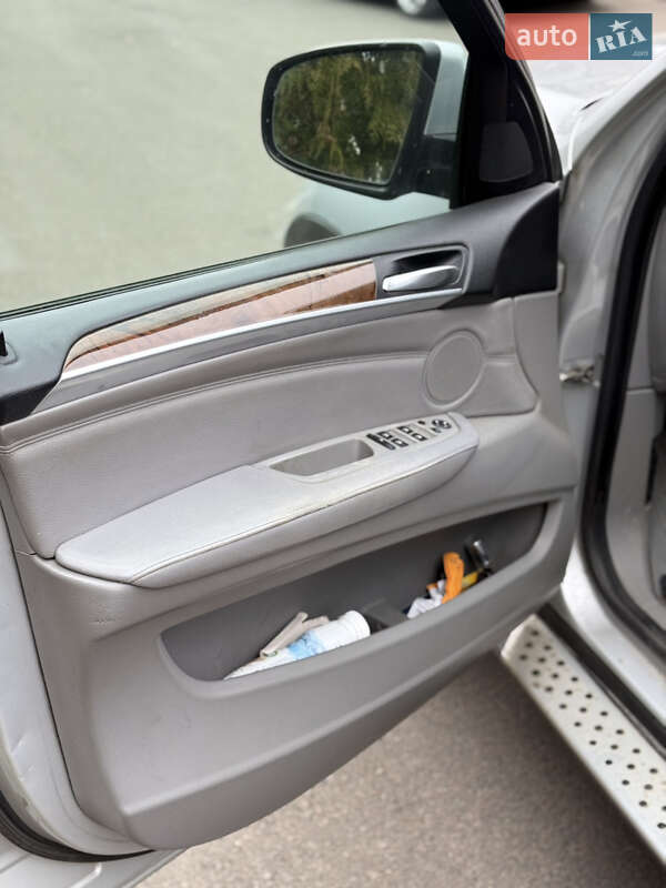 Внедорожник / Кроссовер BMW X5 2008 в Ровно