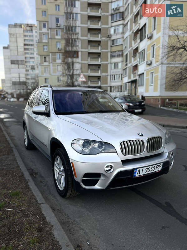 Внедорожник / Кроссовер BMW X5 2011 в Киеве