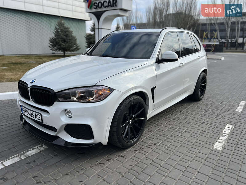 Внедорожник / Кроссовер BMW X5 2016 в 