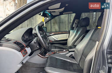 Позашляховик / Кросовер BMW X5 2000 в 