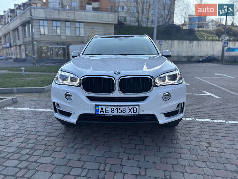Позашляховик / Кросовер BMW X5 2015 в Києві