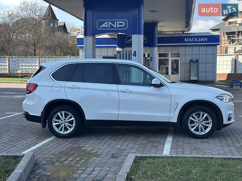 Позашляховик / Кросовер BMW X5 2015 в Києві
