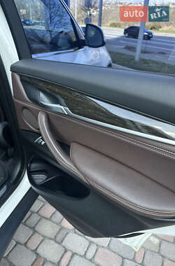 Внедорожник / Кроссовер BMW X5 2015 в 
