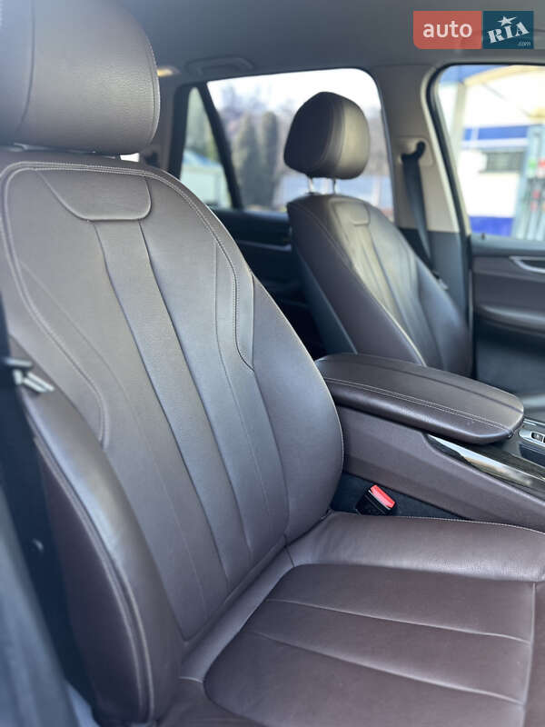 Позашляховик / Кросовер BMW X5 2015 в Києві
