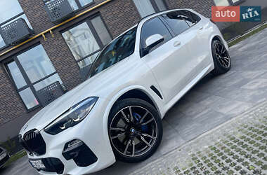 Позашляховик / Кросовер BMW X5 2022 в 