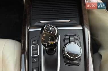 Внедорожник / Кроссовер BMW X5 2015 в 