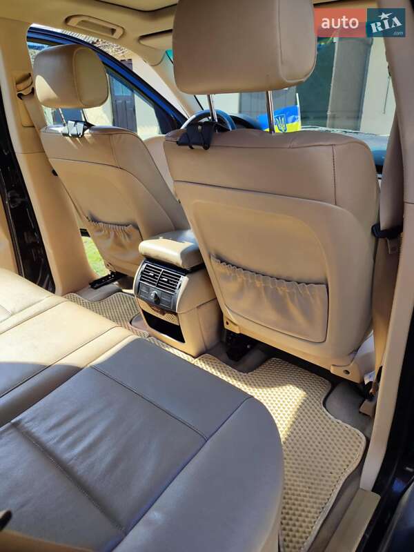 Внедорожник / Кроссовер BMW X5 2005 в Кременце