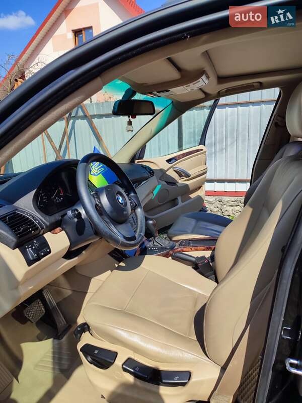 Внедорожник / Кроссовер BMW X5 2005 в Кременце